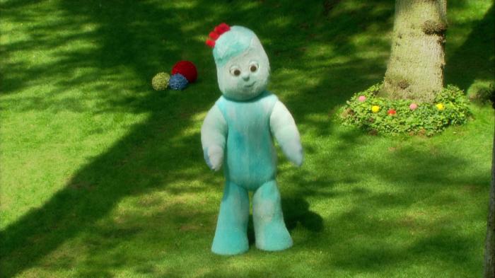 STG Iggle Piggle's Blanket Walks About by Itself