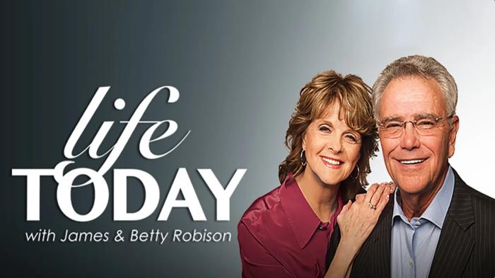 Betty and Randy Robison hosts Jeff Wickwire	